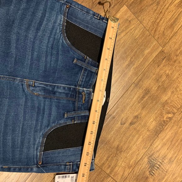 Thyme maternity skinny medium wash jeans - Picture 7 of 10